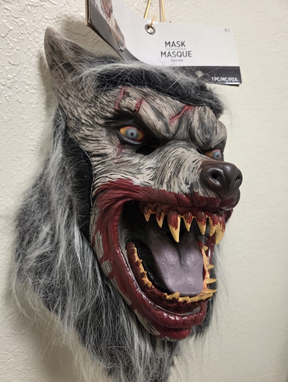 Werewolf Mask - Picture 2 of 5